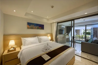 Executive Suite met zwembadzicht — The Beachfront Hotel Phuket
