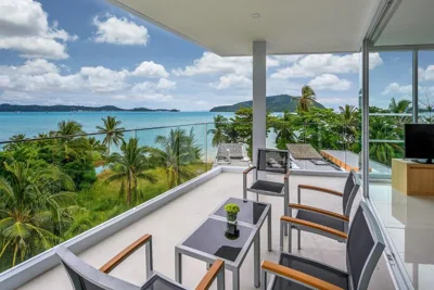 Suite met twee slaapkamers en zeezicht — The Beachfront Hotel Phuket